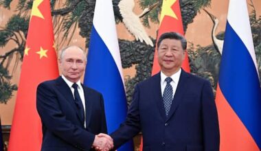 Putin incontra Xi Jinping a Pechino durante visita di Stato in Cina