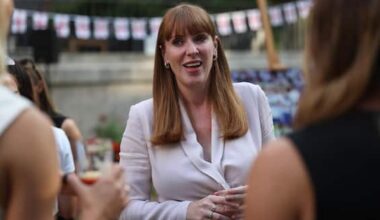 Uk, la vicepremier Rayner si dimette per lo scandalo casa