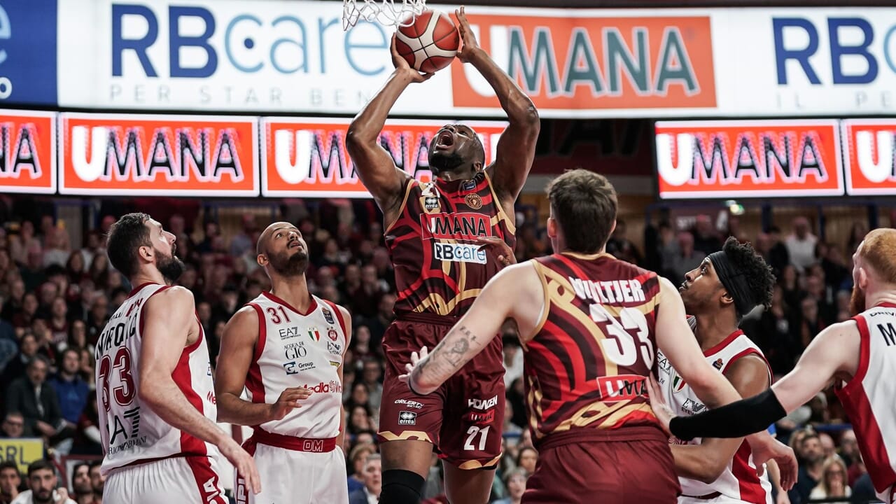 Una Reyer da sogno in un Taliercio fantastico supera l'Olimpia Milano