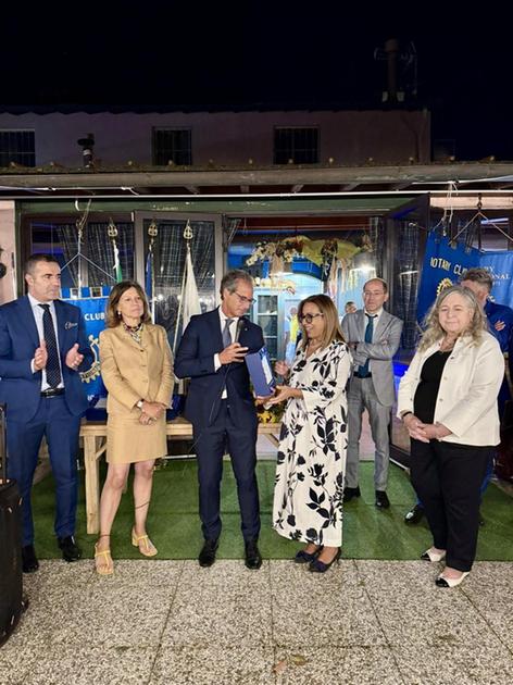Rotary club e Confcommercio insieme per l’Hospice di Pisa