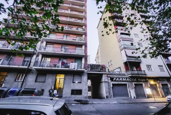 È grave un bimbo caduto dal balcone a Torino