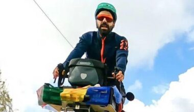 In bici da Fermo alla Mongolia: ragazzo accoltellato in ostello