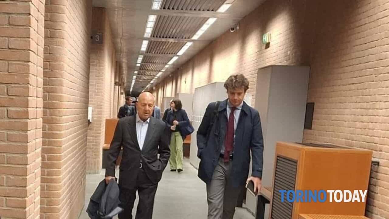 favori in cambio di voti e peculato