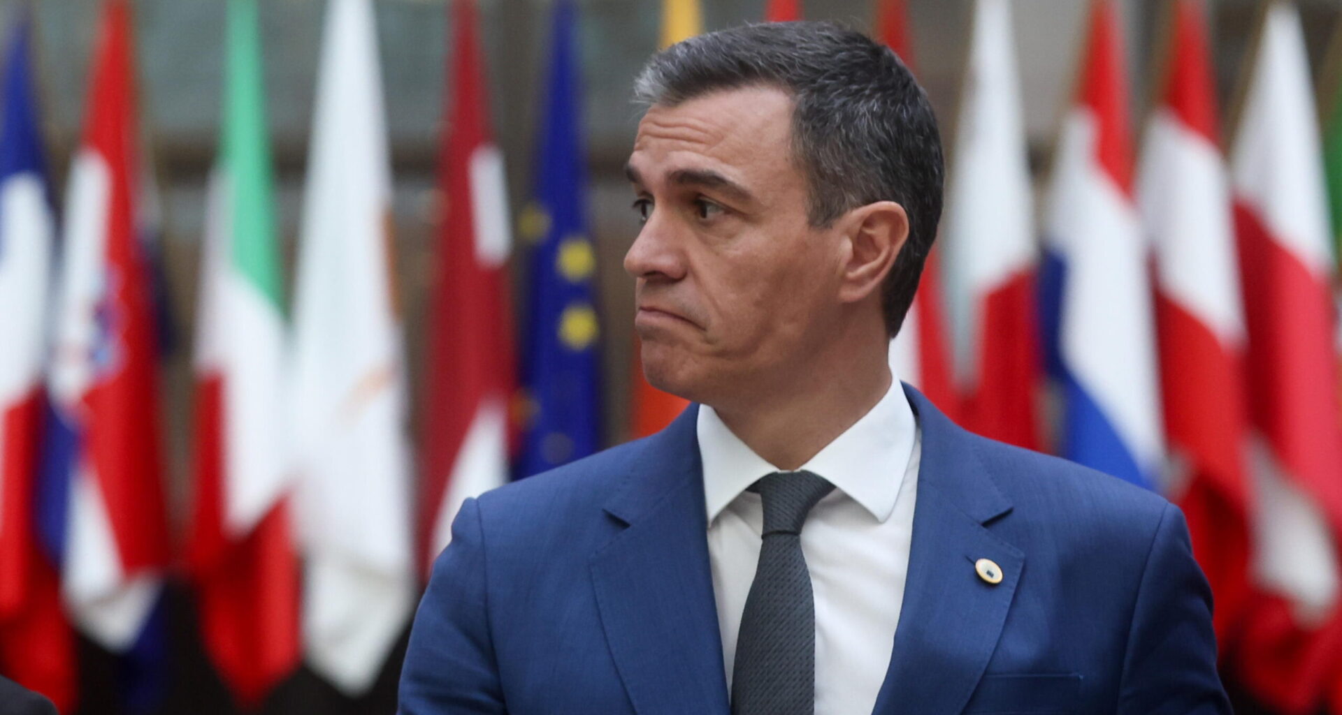 Tensione alle stelle tra Madrid e Tel Aviv: vietato l'ingresso di due ministre spagnole in Israele. La crisi diplomatica dopo le misure di Sanchez