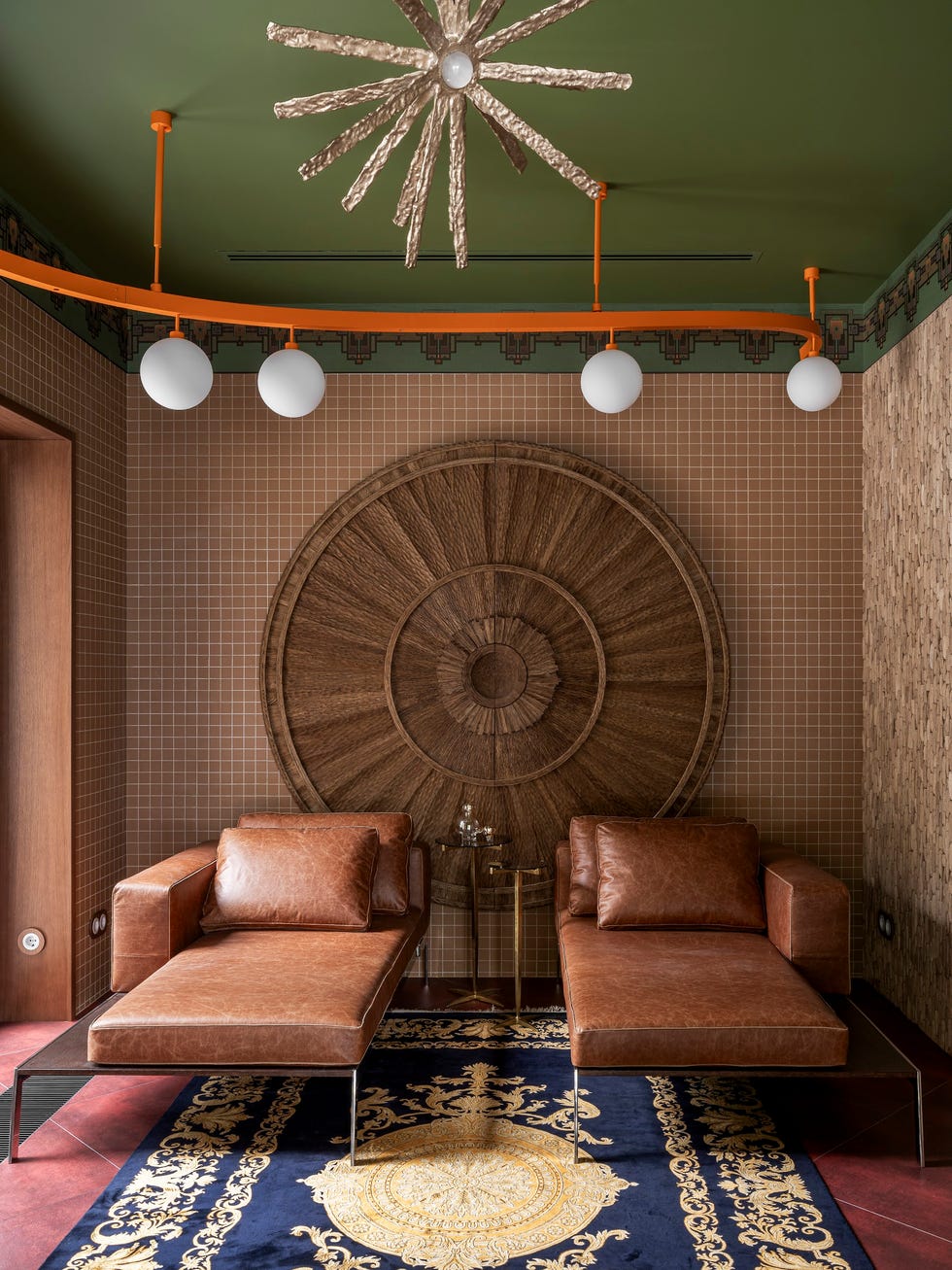 esta casa luminosa y eclectica combina diseno a medida, piezas vintage y detalles art deco