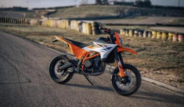 KTM 390 SMC R, la videoscheda tecnica: tutto quello che c'è da sapere [VIDEO]