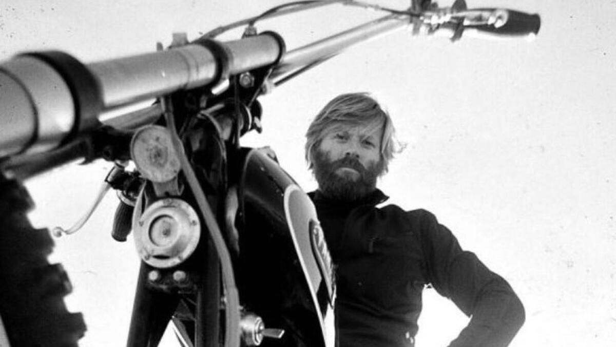 Addio a Robert Redford: lo ricordiamo così, in moto - News