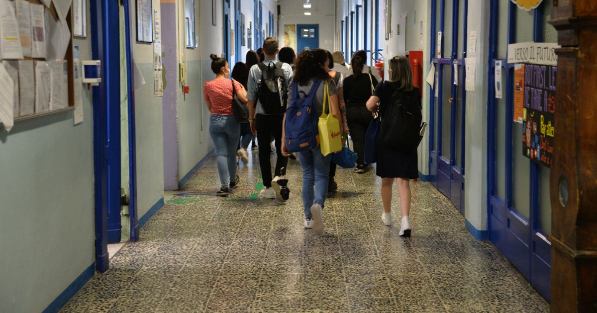 Psicologo scolastico, cresce la richiesta ma i fondi restano pochi: finanziati circa 300 professionisti per… - Il Fatto Quotidiano