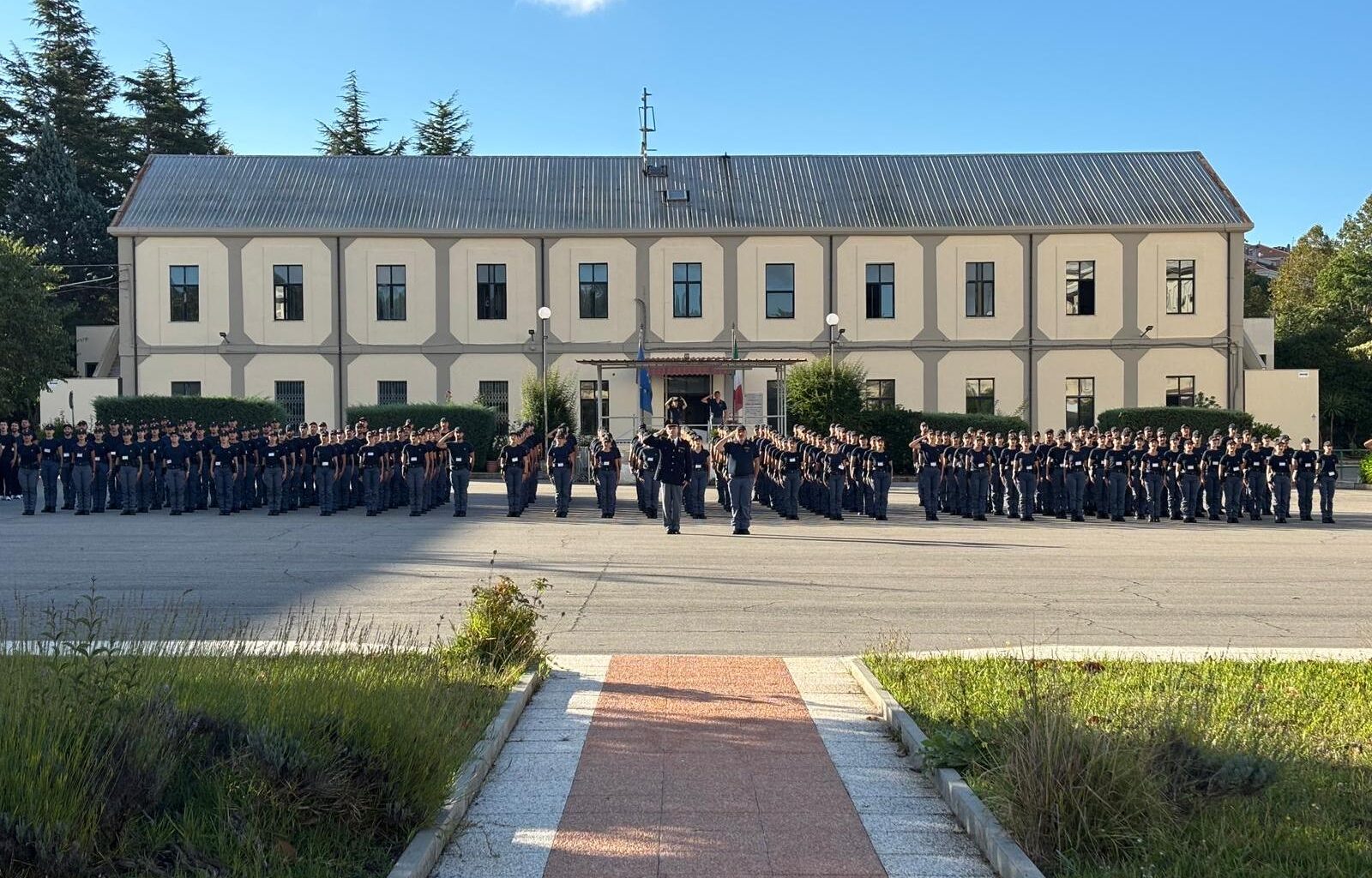 Tumore del seno, campagna di prevenzione diretta alle donne della Polizia di Stato