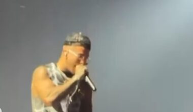 Sfera Ebbasta è salito a sorpresa sul palco con Drake: video