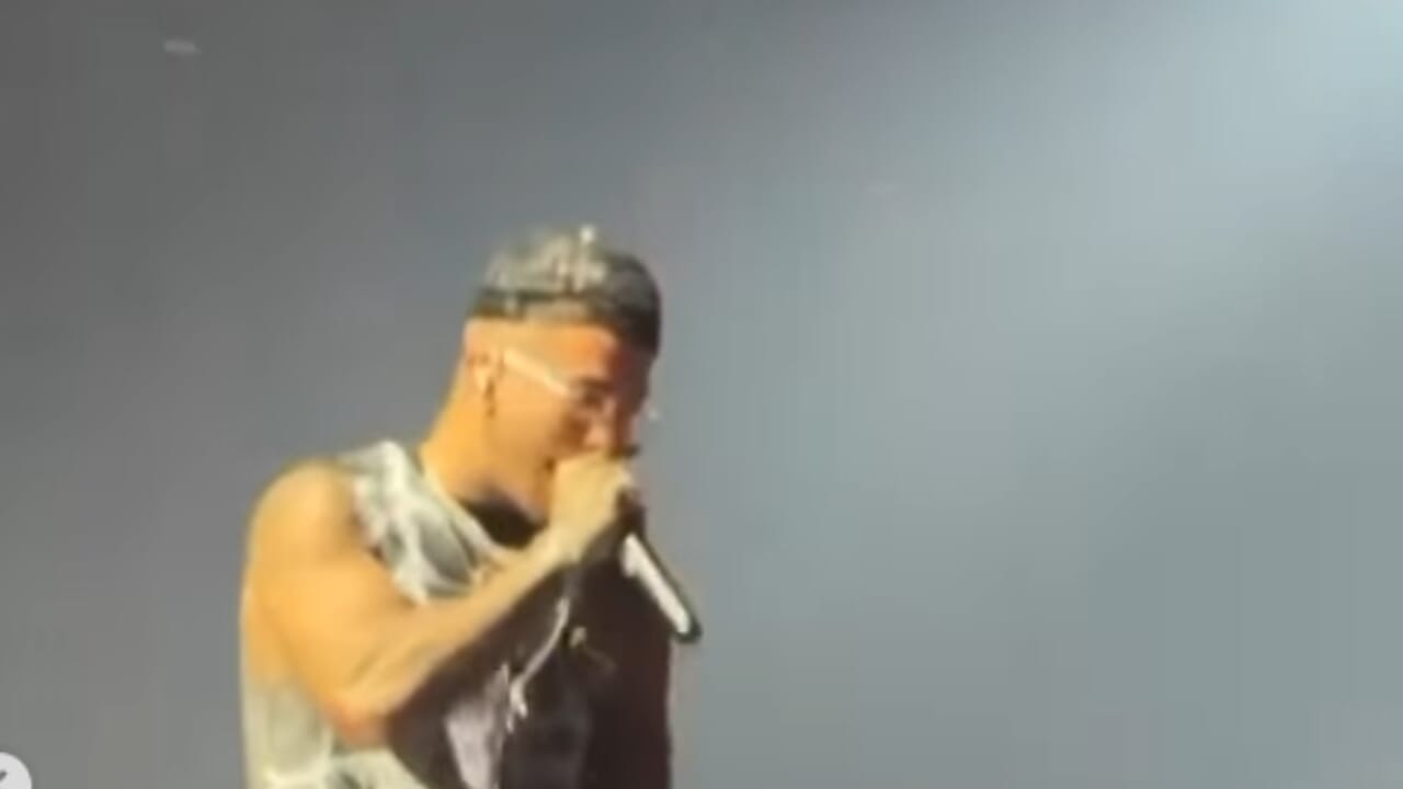 Sfera Ebbasta è salito a sorpresa sul palco con Drake: video