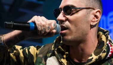 Parliamo di amori tossici in classe attraverso "Crudelia (I nervi)": da Marracash a Foscolo, la passione che consuma. Usiamo le canzoni per insegnare