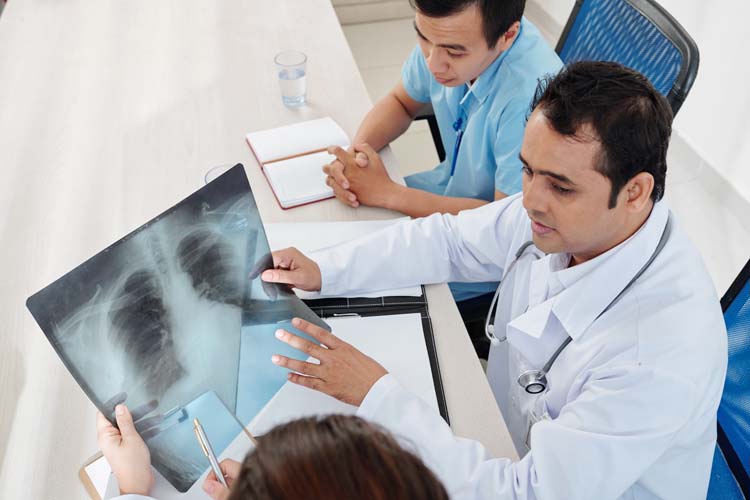 Infezioni respiratorie: anziani e fragili da proteggere. Serve rilanciare utilizzo dei vaccini - pharmastar.it
