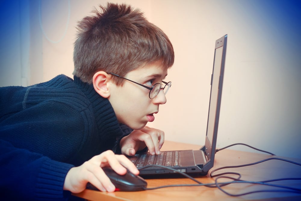 Problemi a scuola, ansia, depressione: sono i sintomi degli studenti affetti da gioco compulsivo, "binge gaming"