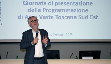 Regionali, Bezzini alla destra: “Difendete la sanità? Allora scendete in piazza con noi contro il Governo”