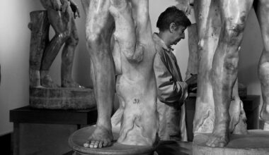 Sotto le nuvole, documentario su Napoli: recensione, intervista