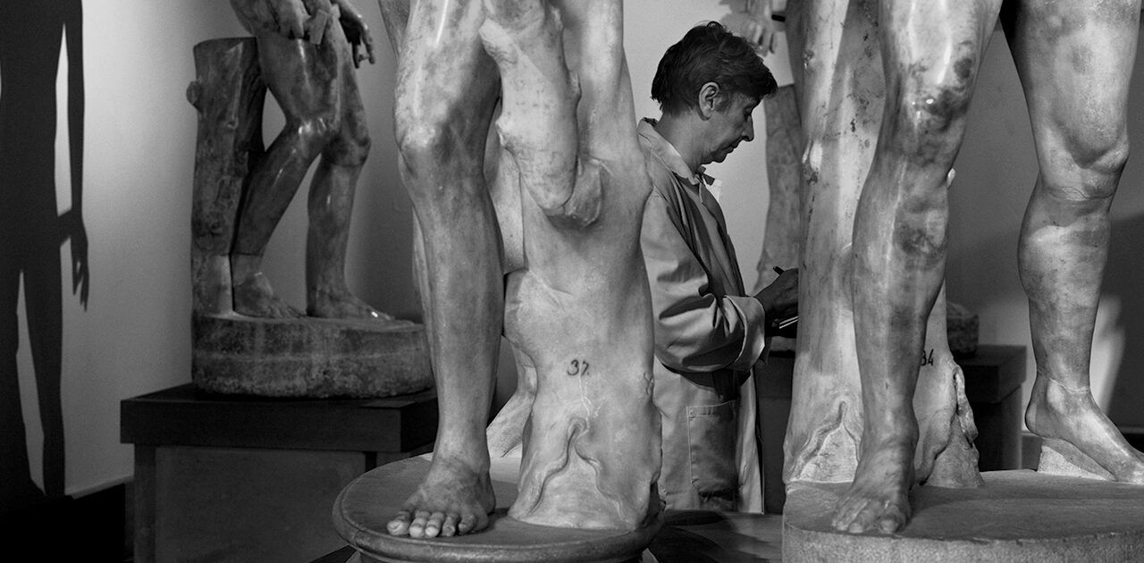 Sotto le nuvole, documentario su Napoli: recensione, intervista