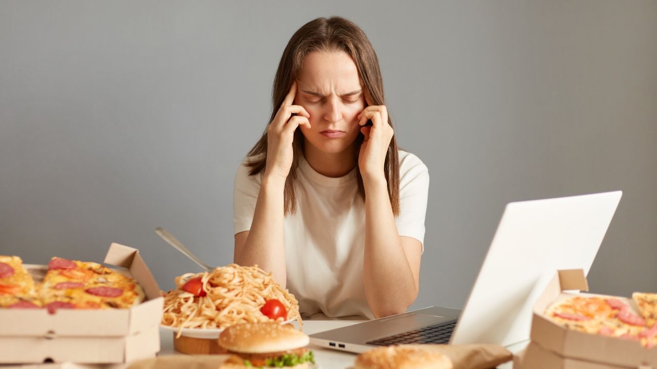 Stress e ansia ci fanno ingrassare, adesso c'è la certezza scientifica