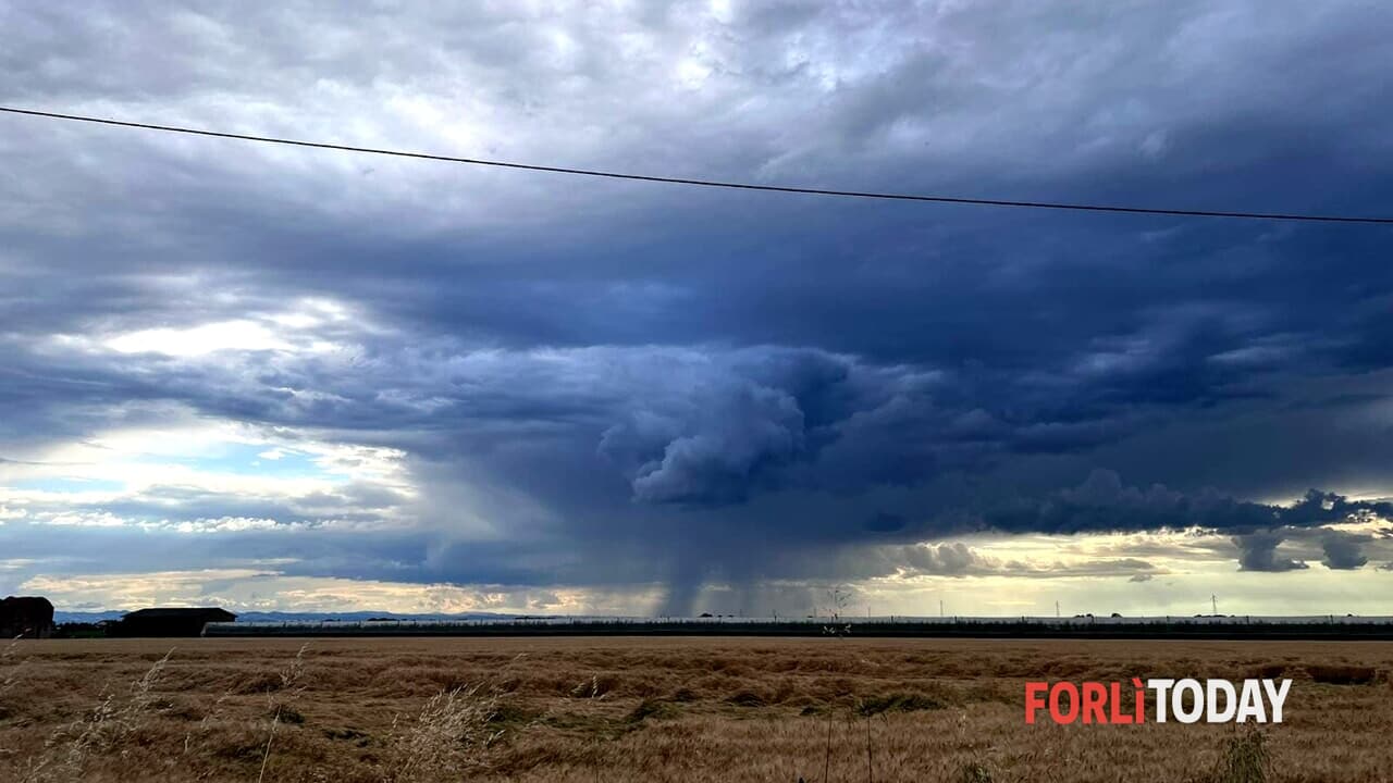Passaggio temporalesco in agguato, diramata l'allerta gialla: "Possibili danni" - ForlìToday
