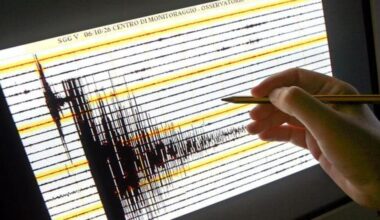 Terremoto nella notte: paura ai Campi flegrei