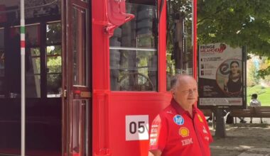 Per le strade di Milano è passato un tram Ferrari (e qualcuno ci è anche salito)