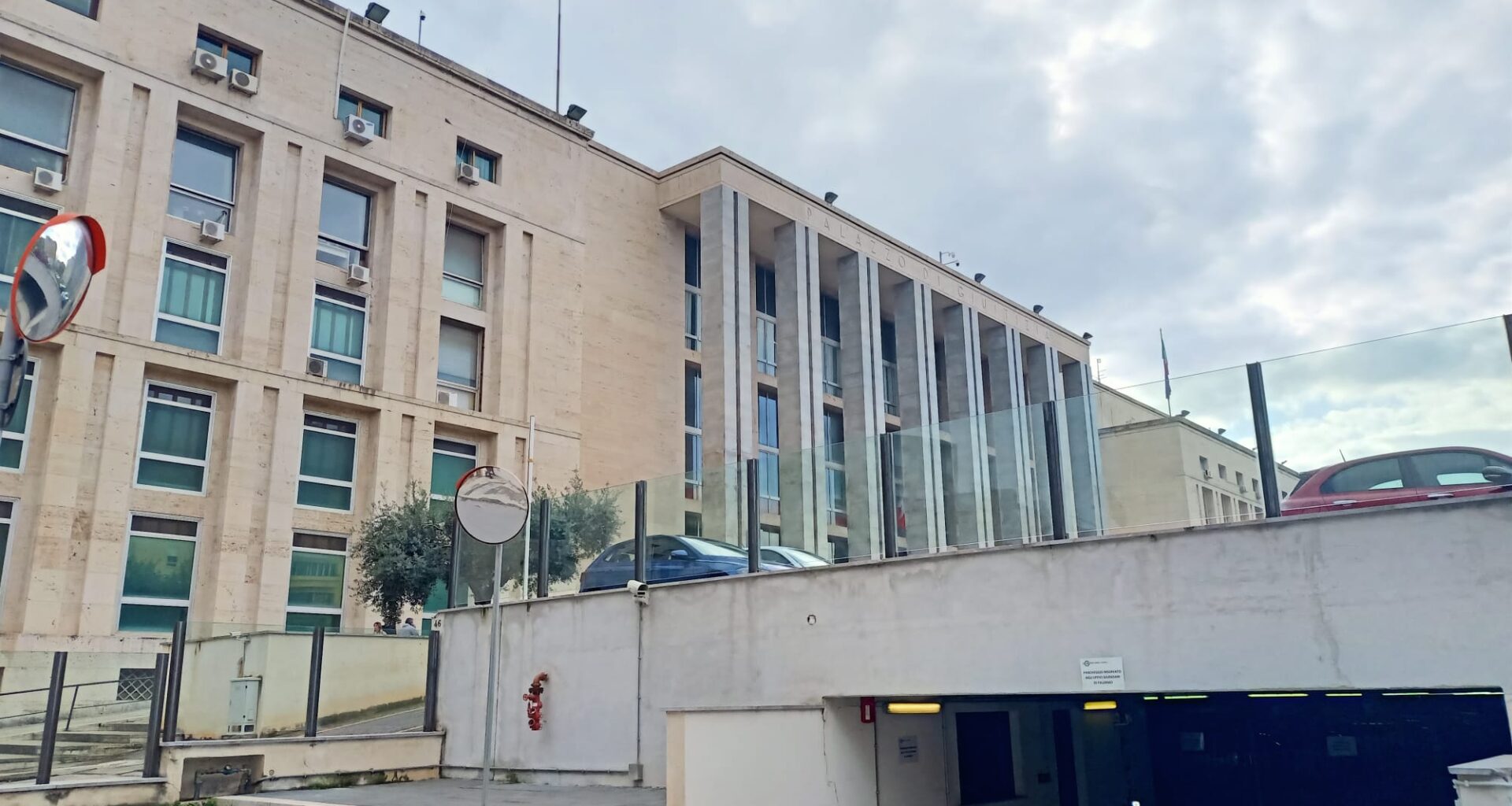 arrestati commercialista e dirigente Asp