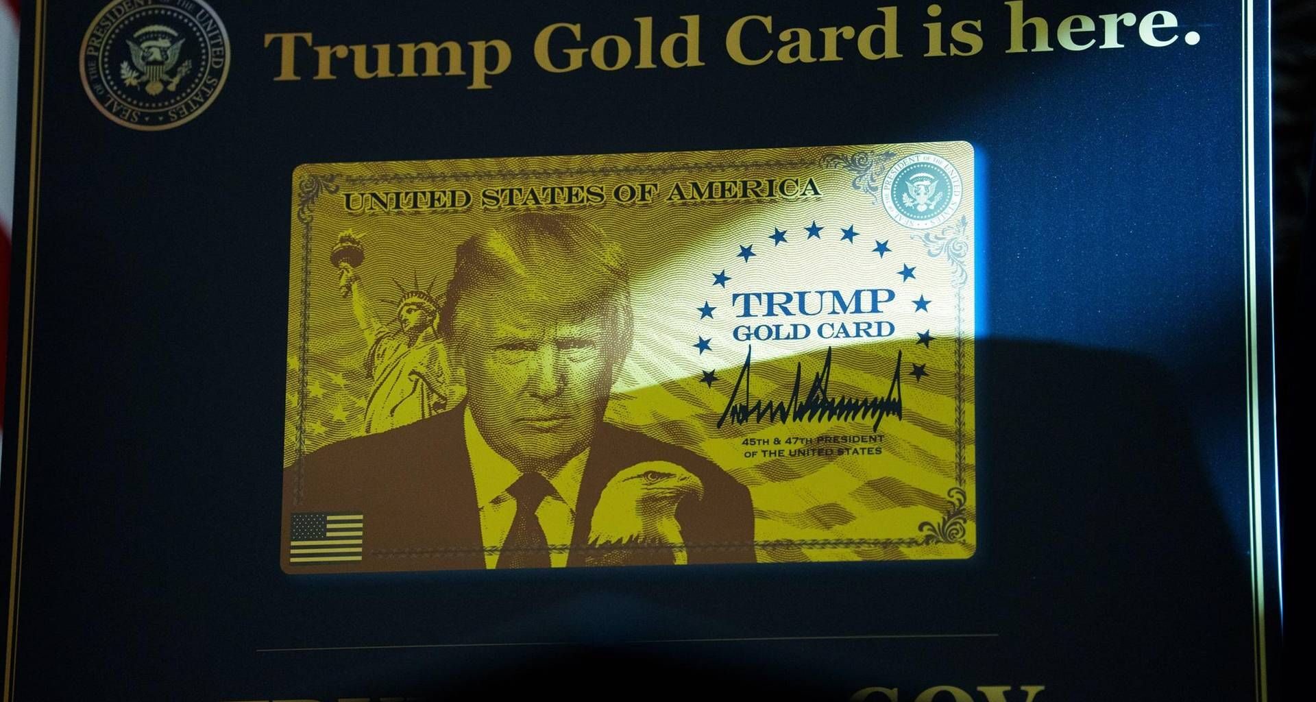 Vuoi diventare cittadino Usa? Paga un milione per la 'Trump Gold Card'. Cos'è e come funziona