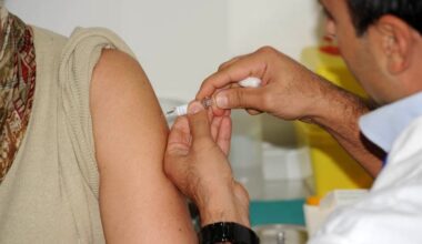 Vaccinazione antinfluenzale e contro il Covid, dal 1° ottobre parte la campagna