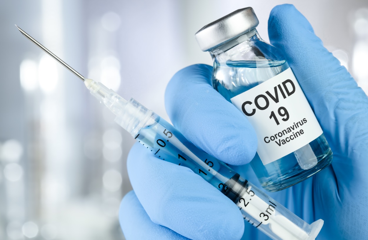 Covid, Pfizer risponde a Trump e fa chiarezza sui vaccini
