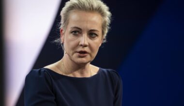Alexei Navalny, moglie Yulia Navalnaya: 'Mio marito è stato avvelenato'