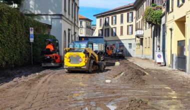 Como, via Brambilla è invasa dal fanfo: chiusa al traffico