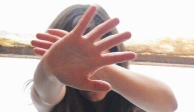 Turiste ungheresi violentate sul furgone: tre arresti per abusi sessuali di gruppo - Il Fatto Quotidiano