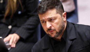 Ucraina-Russia, Zelensky minaccia il Cremlino: la replica di Medvedev