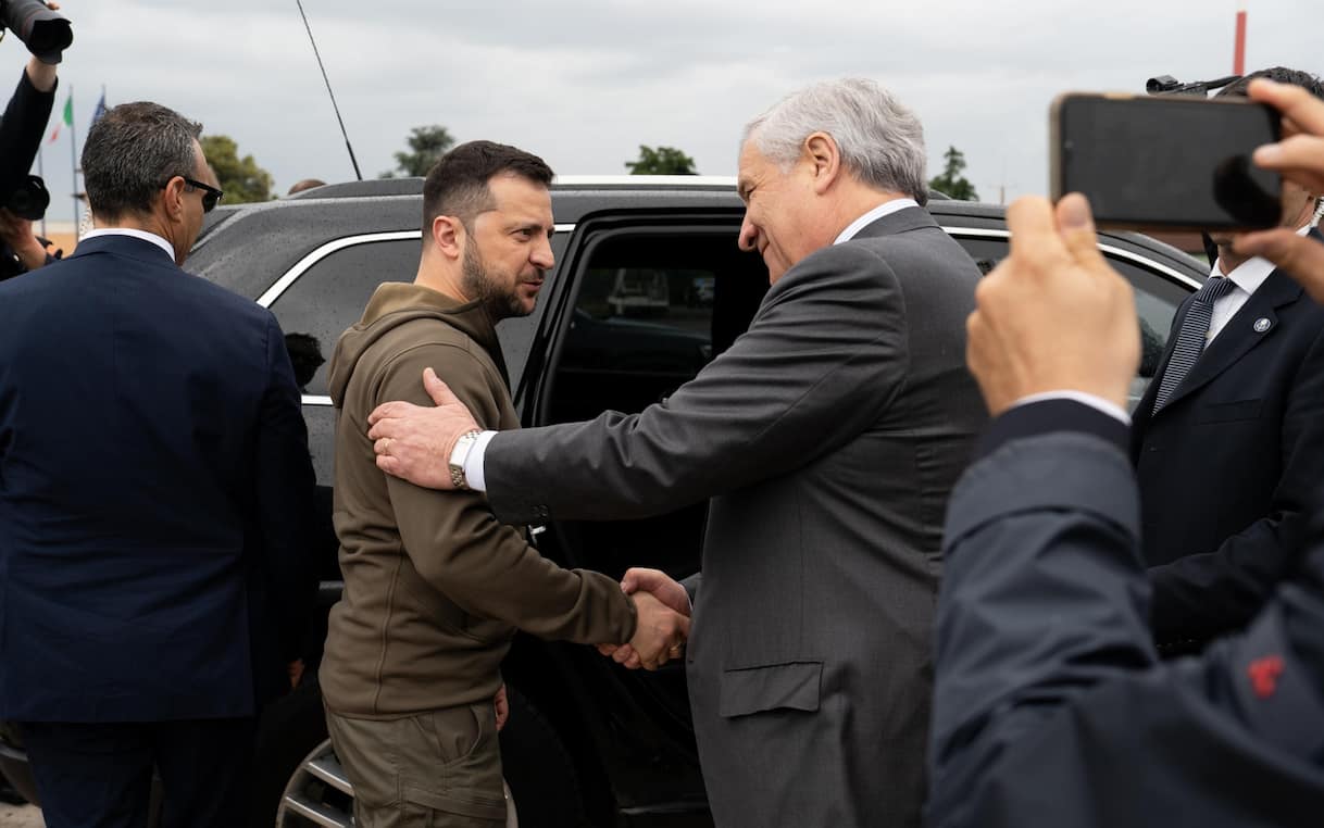 Zelensky e l'allarme droni, Tajani: 'Non credo che Putin voglia attaccare l'Italia'