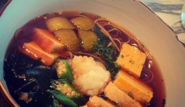 Fanno pipì nella zuppa, devono pagaer 284 mila euro. Il caso choc