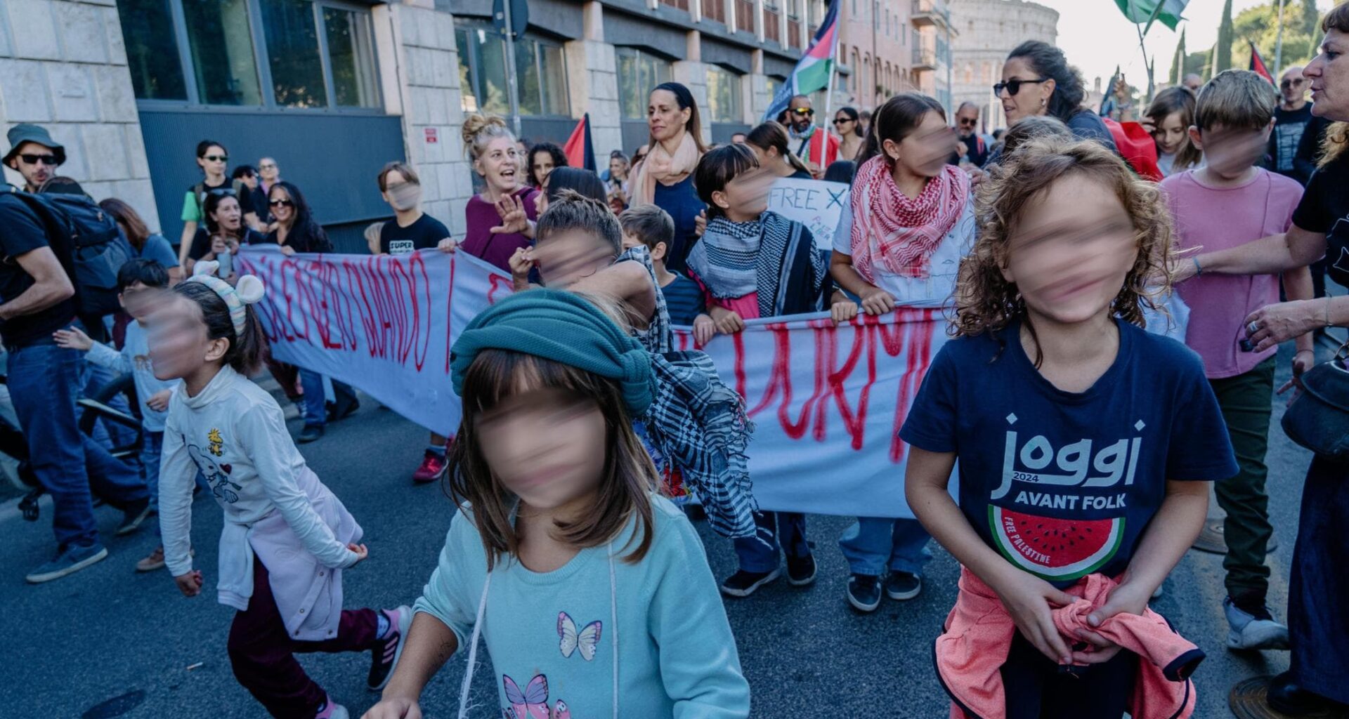 Alessandro Baricco: l’addio al Novecento dei ragazzi nelle piazze