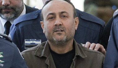 Chi è Marwan Barghouti, il prigioniero palestinese che Israele non vuole riconsegnare ad Hamas