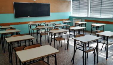 Stipendi docenti, come potrebbero cambiare con il rinnovo del contratto: le ipotesi per anzianità