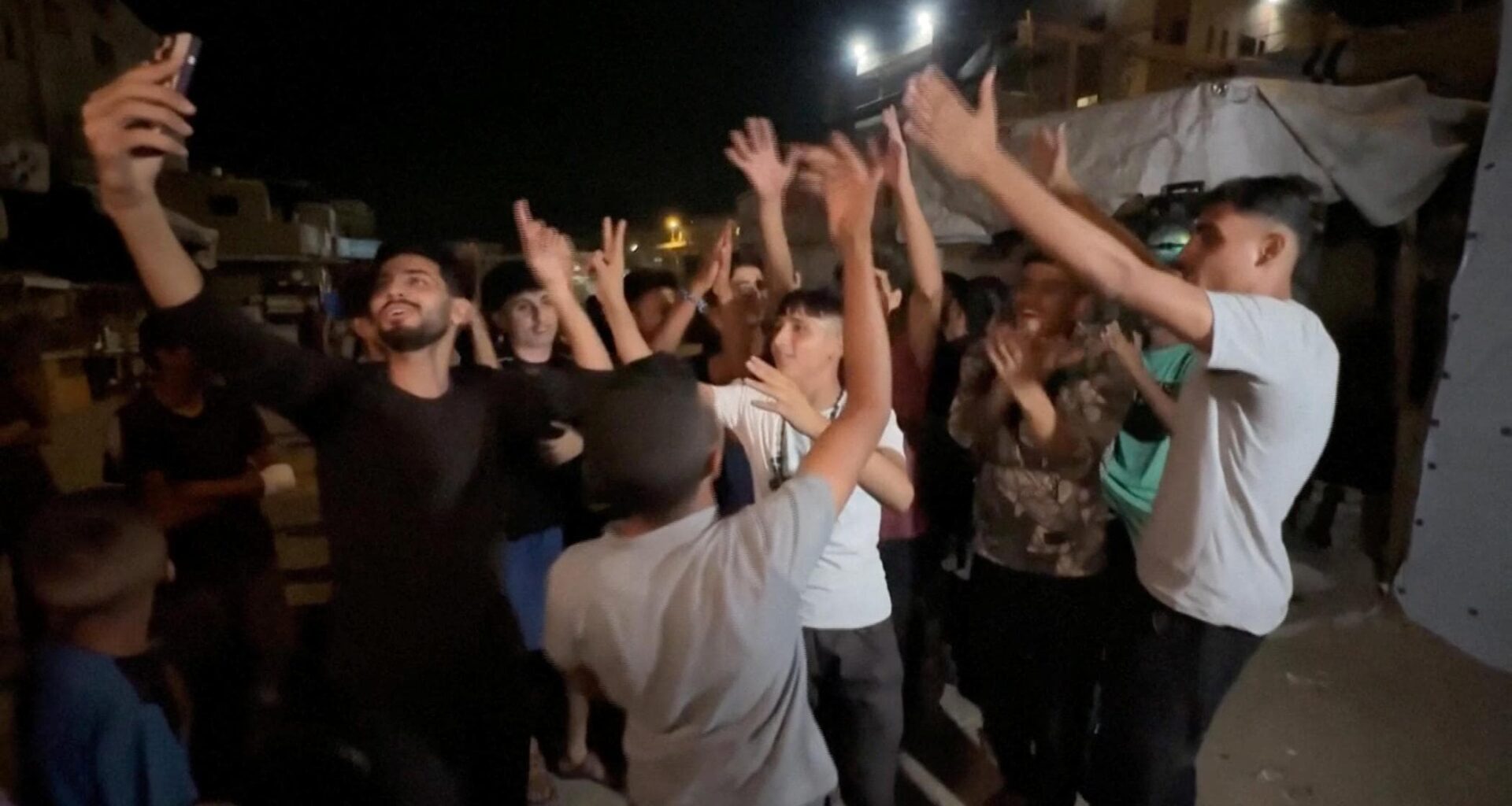 Gaza, c’è l’intesa Israele – Hamas. Trump: “Giornata storica”. Palestinesi in festa