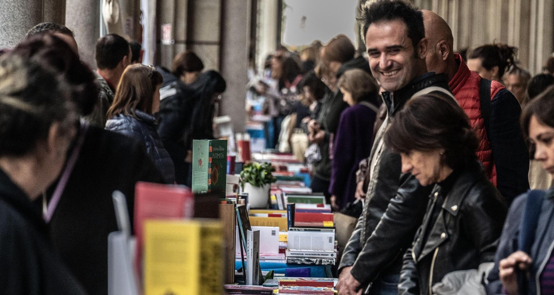A spasso tra i Portici di Carta: 100 espositori nel week end, tra gli ospiti Ardone e Zerocalcare
