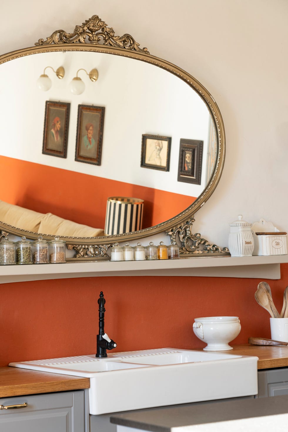 una vecchia scuola di montagna trasformata in casa vacanze