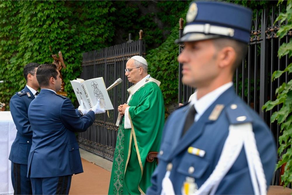 Leone XIV bacchetta la Gendarmeria: “Avete forza dalla legge, ma non per dominare”
