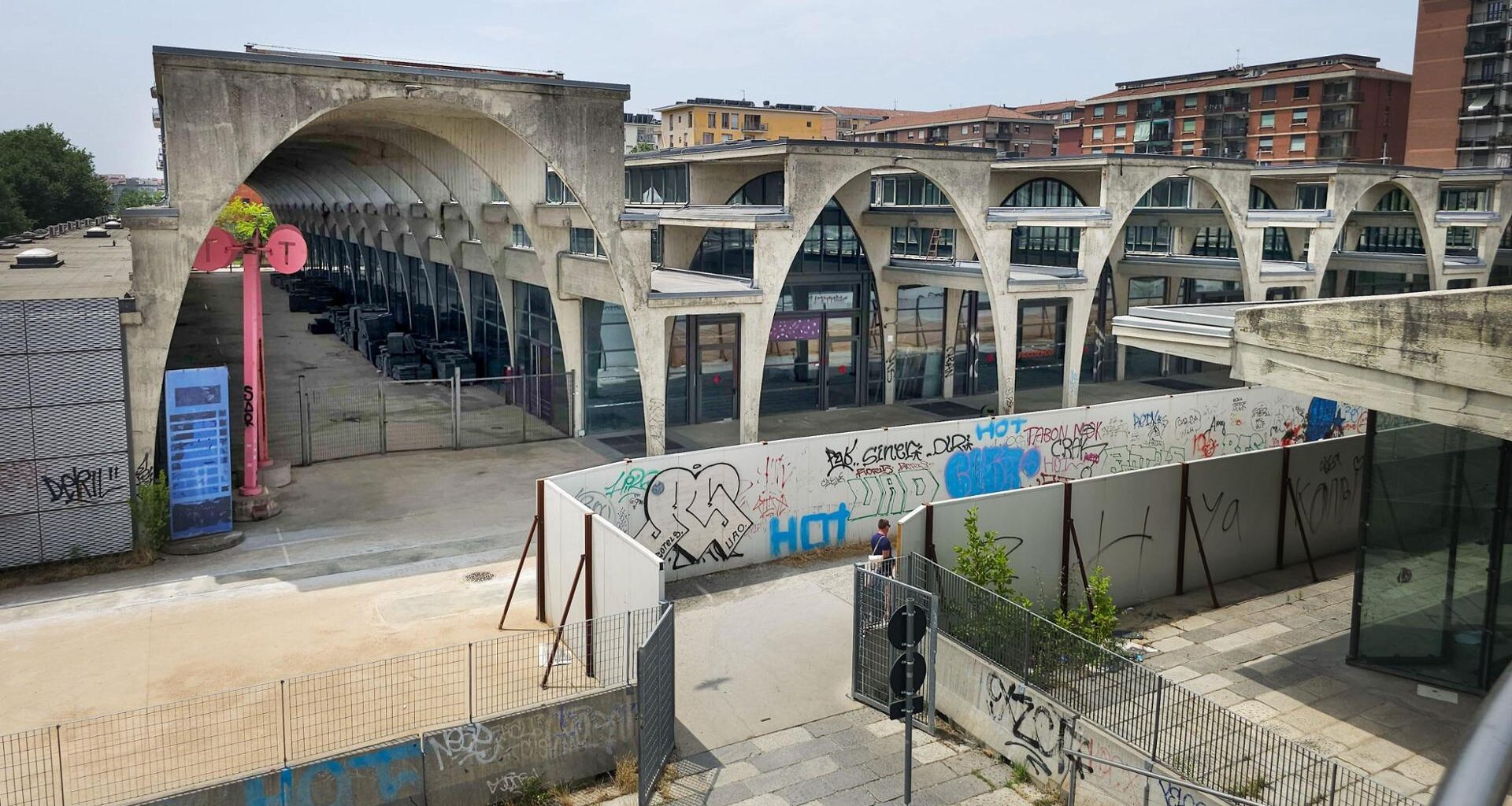 Rinascono le arcate dell’ex Moi abbandonate, via libera alla palestra con spa e piscine