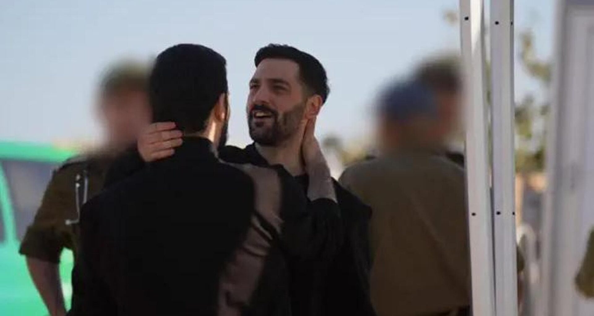 Ziv e Gali Berman, i due gemelli israeliani portati via insieme ma tenuti separati da Hamas - la Repubblica