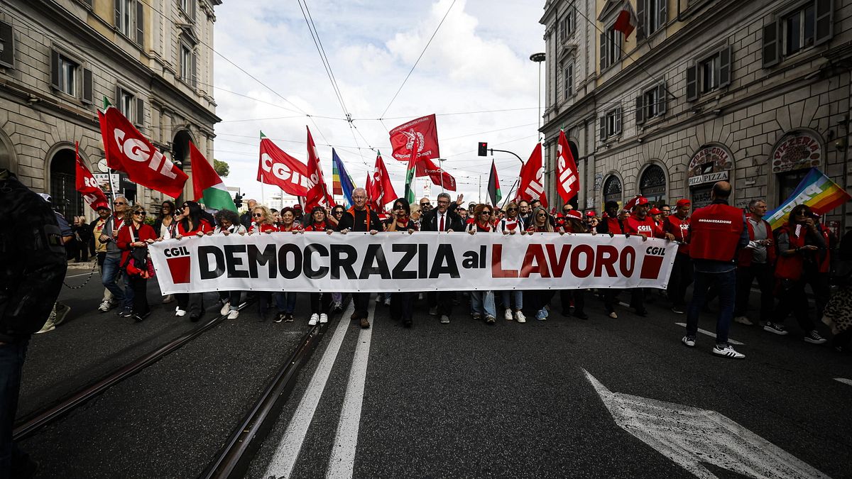 A Roma il corteo nazionale della Cgil contro la Manovra - Tgcom24