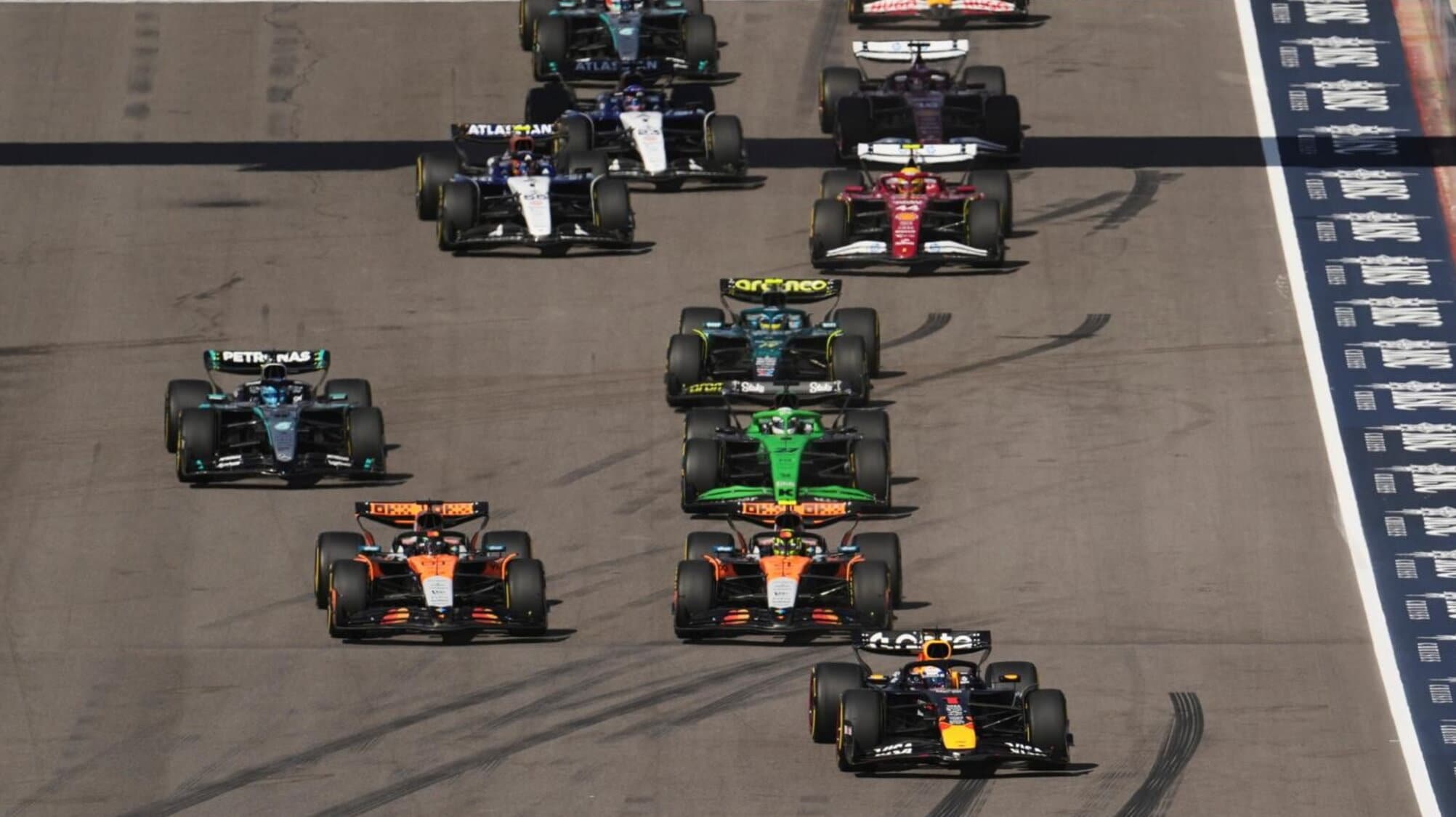 Caos al via della Sprint Race: Brown accusa e poi si scusa