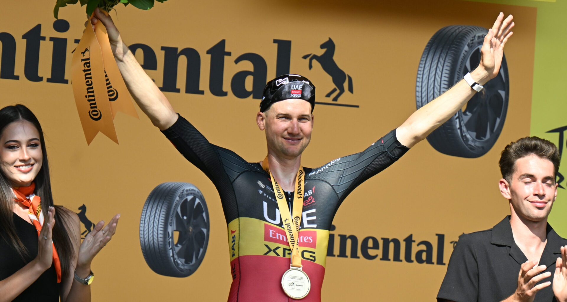 UAE Team Emirates XRG, triplice rinnovo: confermati Tim Wellens, Vegard Stake Laengen e Julius Johansen