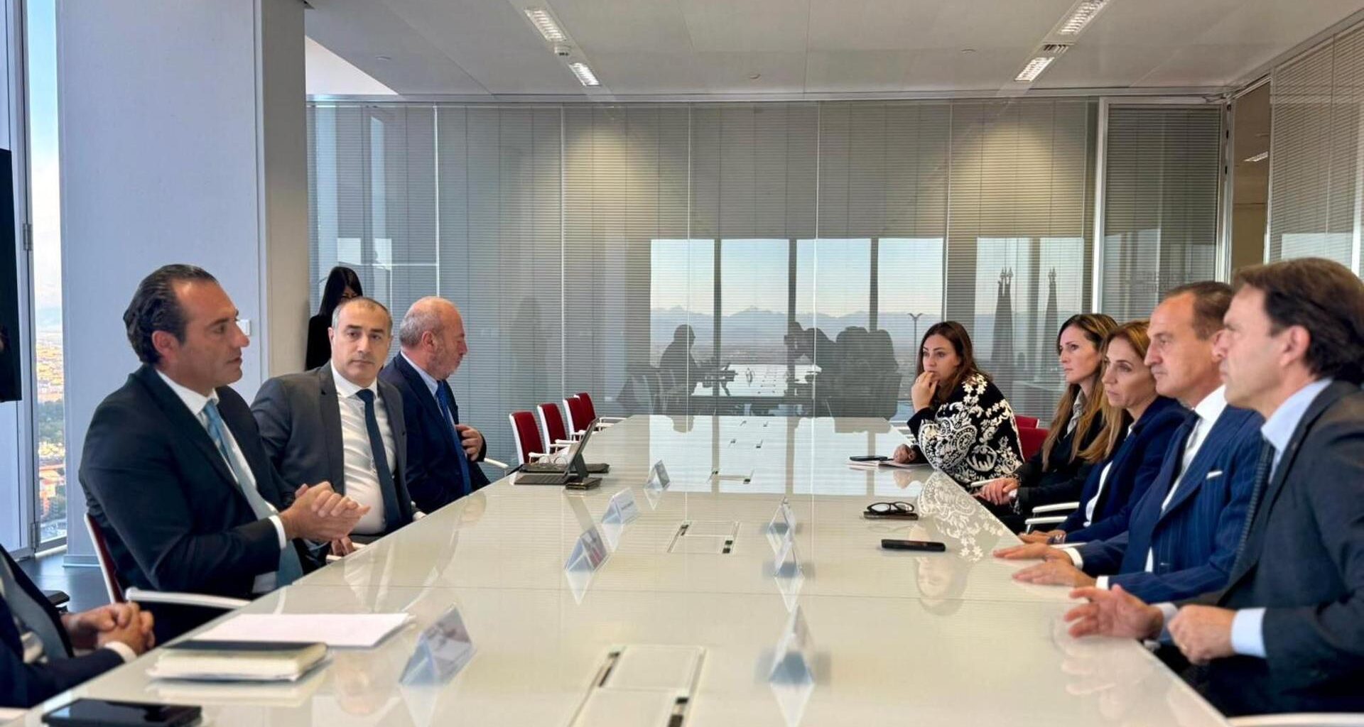 Stellantis, Filosa rafforza il legame con Torino: “Supportiamo il cambio di rotta in Europa”