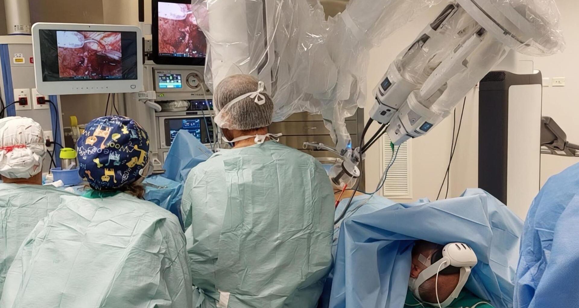 Alle Molinette tumore alla prostata rimosso in anestesia locale e un’incisione di 3,5 centimetri - La Stampa