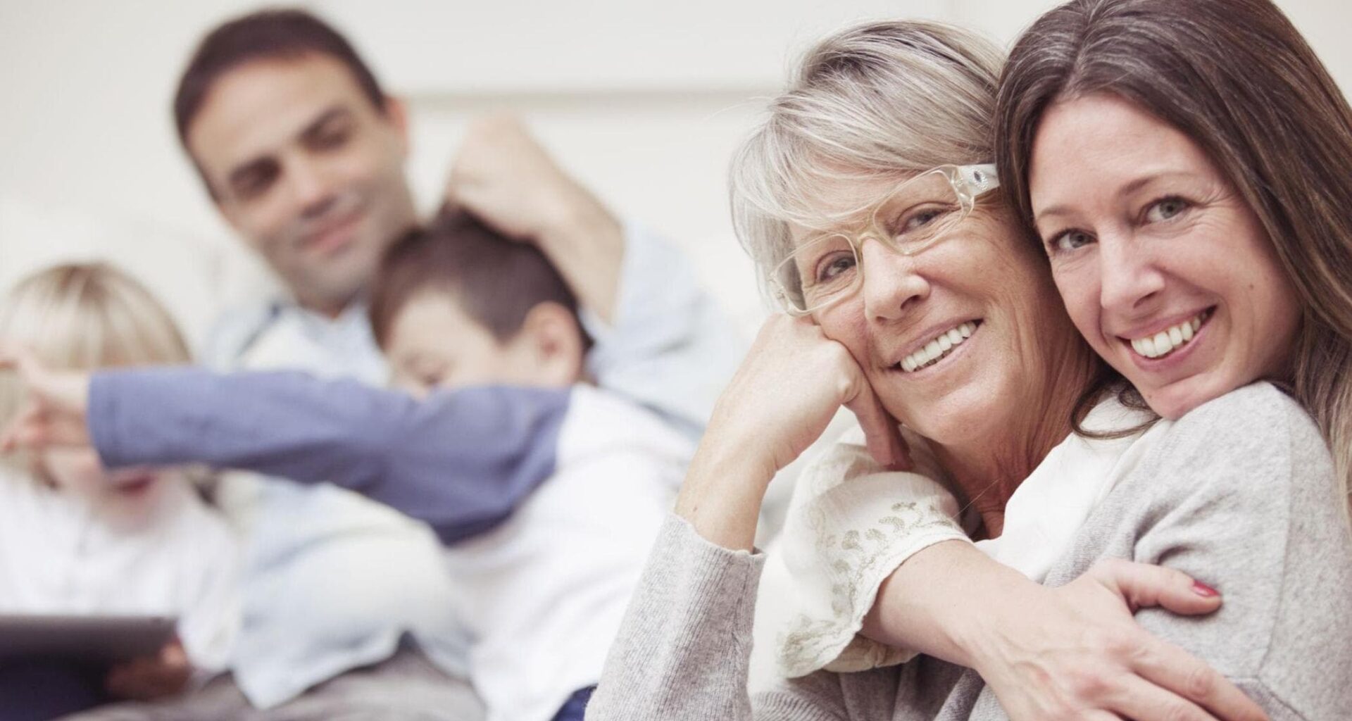Menopausa e perimenopausa: conoscerle per affrontarle con consapevolezza e serenità